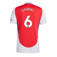 Camisa de Futebol Arsenal Gabriel Magalhaes #6 Equipamento Principal 2024-25 Manga Curta